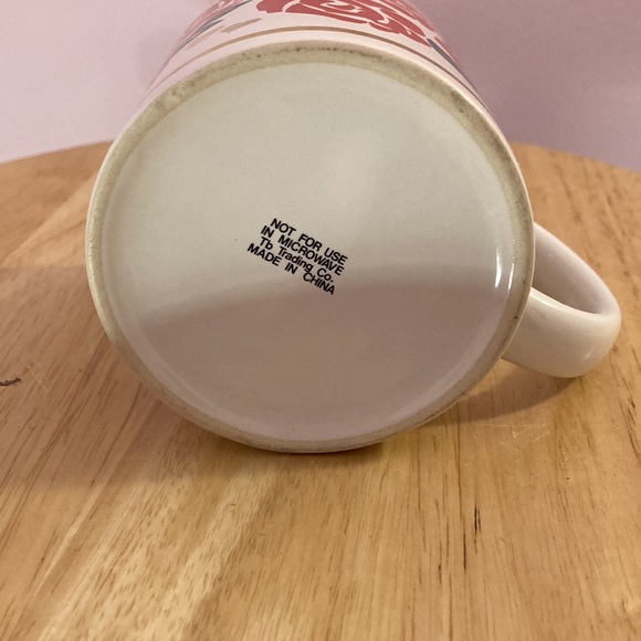 Vintage Gilded Rose Mug - Picture 3 of 9